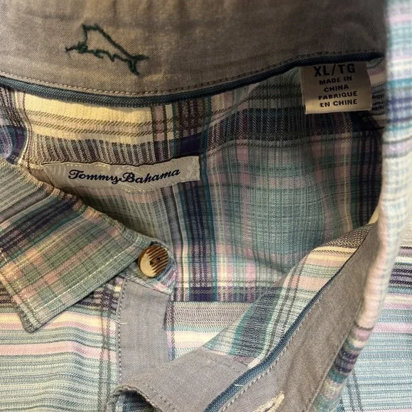 Tommy Bahama Silk Wooden Buttons Blue Plaid Short Sleeve Mens XL - Picture 2 of 8
